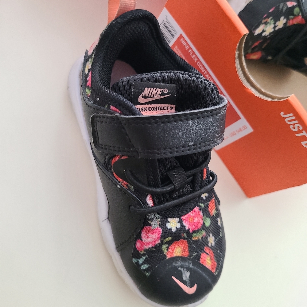 Nike Shoes 7c
